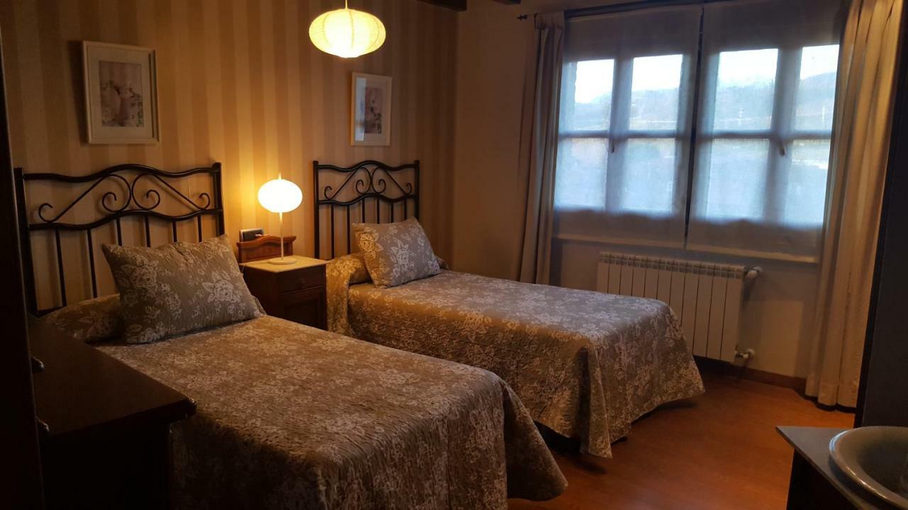 Camin De Los Collaos Guest House Onís Eksteriør bilde