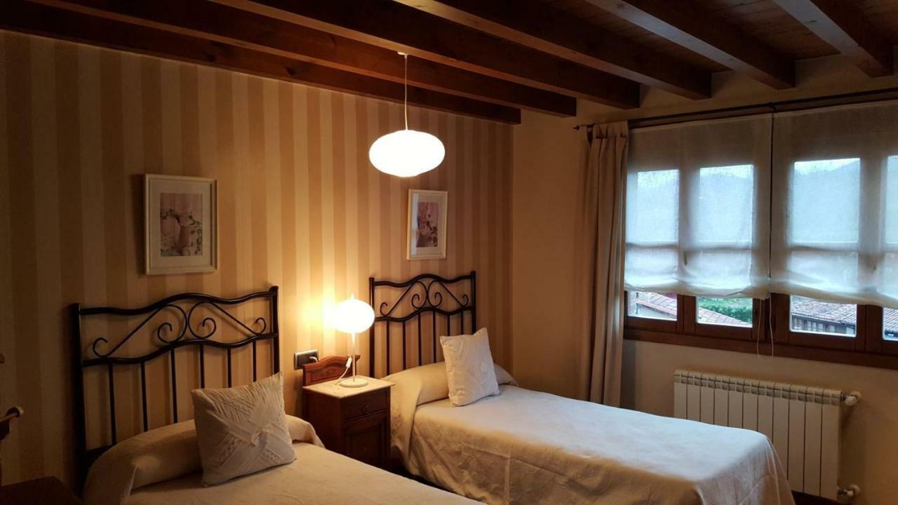 Camin De Los Collaos Guest House Onís Eksteriør bilde